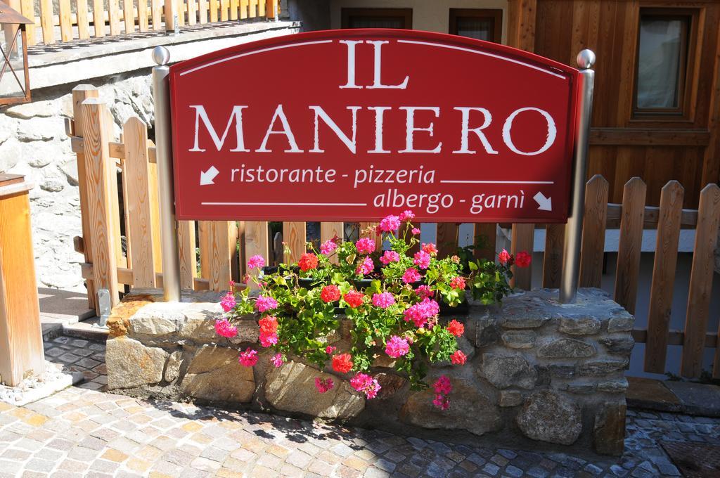 Hotel Il Maniero Ossana Eksteriør bilde